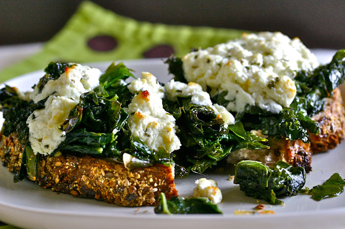 kale-feta-tartine