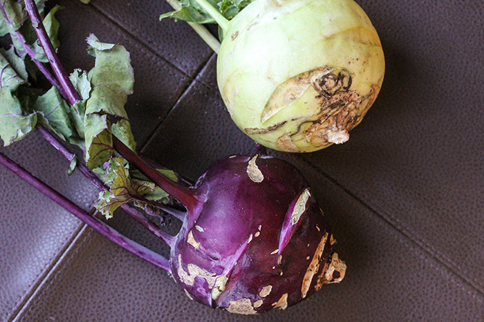 kohlrabi-whole