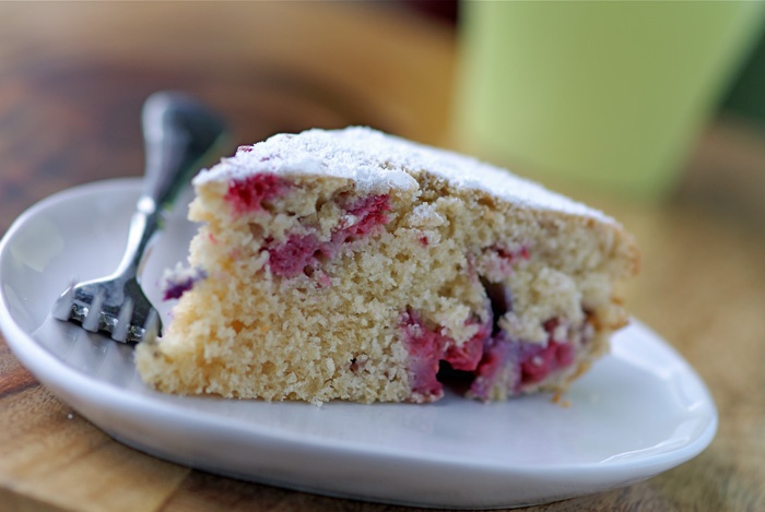 old-fashioned-raspberry-buckle-cake